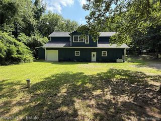 7841 Teahen Road, Brighton, MI 48116