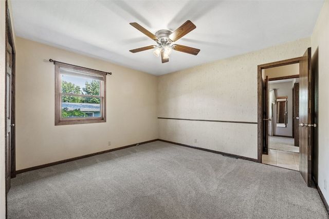 3858 Northwood Drive NE, Cedar Rapids, IA 52402