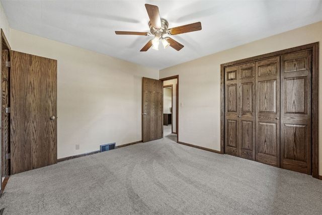 3858 Northwood Drive NE, Cedar Rapids, IA 52402