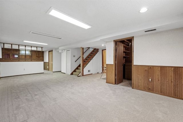 3858 Northwood Drive NE, Cedar Rapids, IA 52402