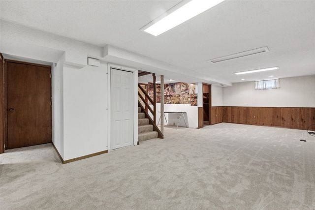 3858 Northwood Drive NE, Cedar Rapids, IA 52402