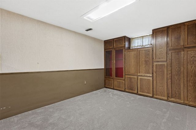 3858 Northwood Drive NE, Cedar Rapids, IA 52402