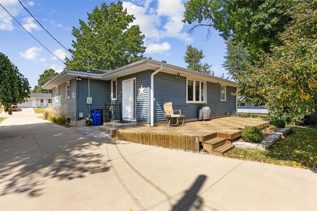 3858 Northwood Drive NE, Cedar Rapids, IA 52402