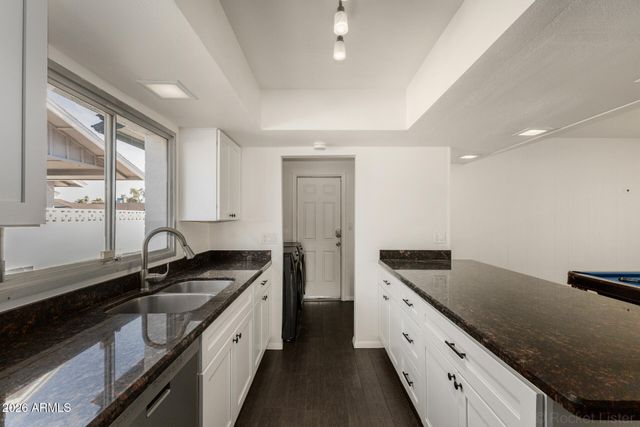 4706 S GRANDVIEW Avenue, Tempe, AZ 85282