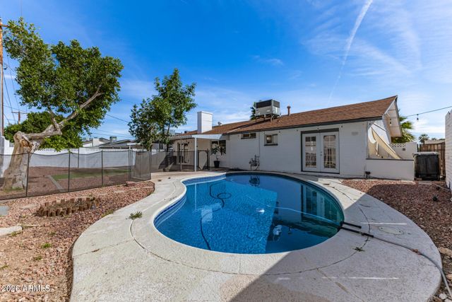 4706 S GRANDVIEW Avenue, Tempe, AZ 85282