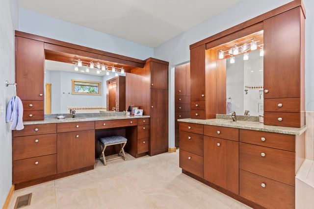 515 STONE RIDGE Lane, Cherry Valley, IL 61016