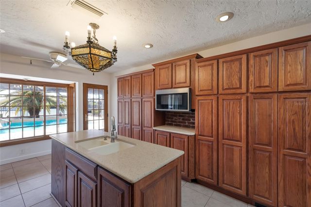 6703 9TH AVENUE NW, Bradenton, FL 34209