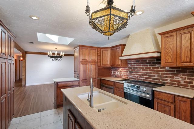 6703 9TH AVENUE NW, Bradenton, FL 34209