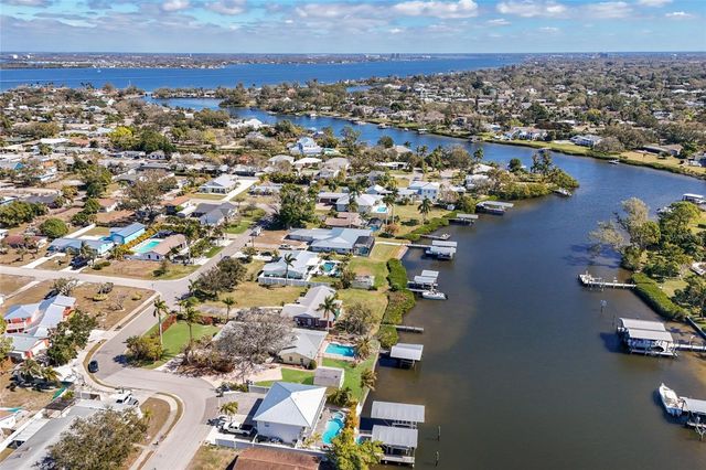 6703 9TH AVENUE NW, Bradenton, FL 34209