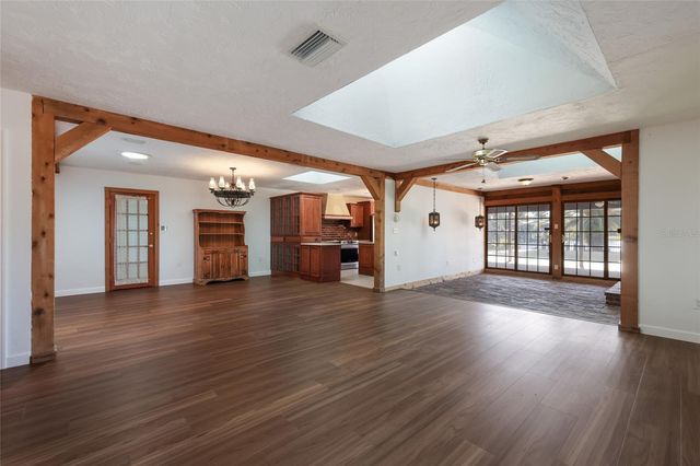 6703 9TH AVENUE NW, Bradenton, FL 34209