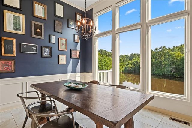 609 NE Persimmon Circle, Lee's Summit, MO 64064
