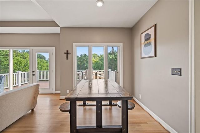 609 NE Persimmon Circle, Lee's Summit, MO 64064