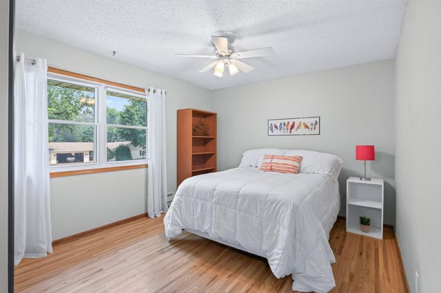 2809 W 101st Street, Bloomington, MN 55431