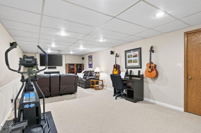 2809 W 101st Street, Bloomington, MN 55431