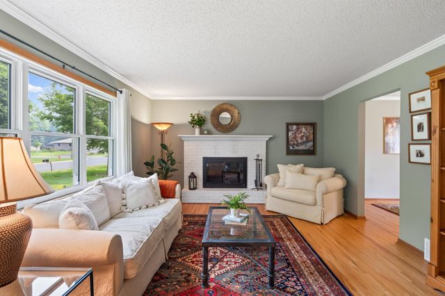 2809 W 101st Street, Bloomington, MN 55431