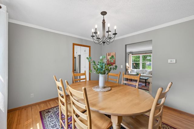 2809 W 101st Street, Bloomington, MN 55431