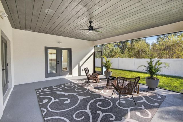 3326 W HEITER STREET, Tampa, FL 33607