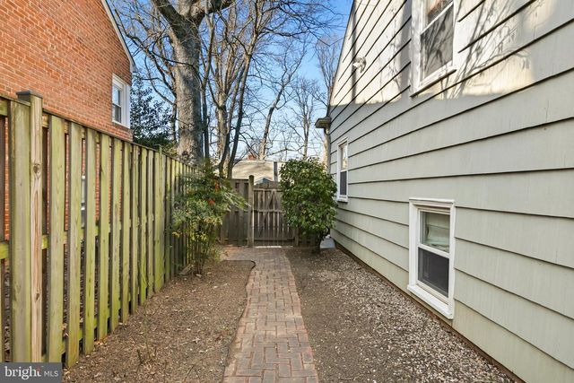 117 LYNNMOOR DR, Silver Spring, MD 20901