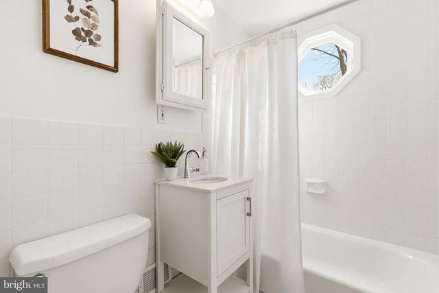 117 LYNNMOOR DR, Silver Spring, MD 20901