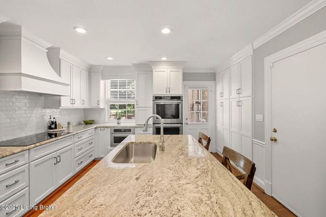 9101 Spokane Way, Louisville, KY 40241