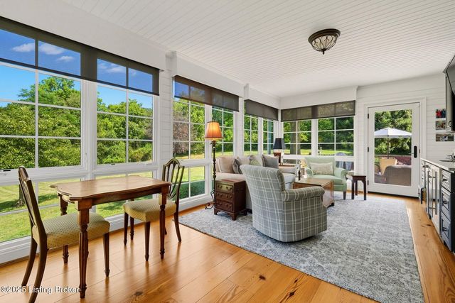 9101 Spokane Way, Louisville, KY 40241