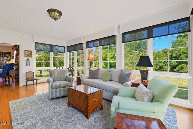 9101 Spokane Way, Louisville, KY 40241