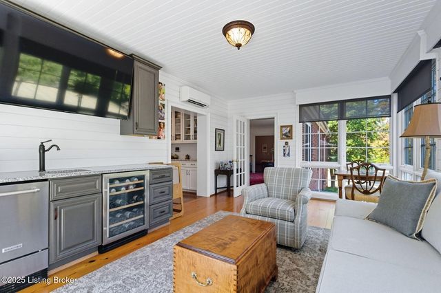 9101 Spokane Way, Louisville, KY 40241