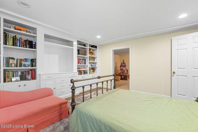 9101 Spokane Way, Louisville, KY 40241