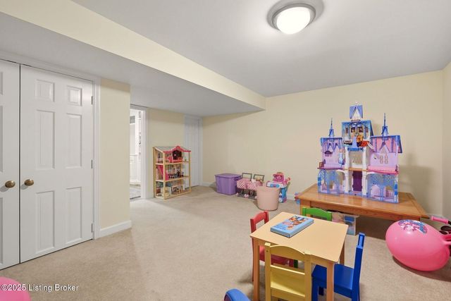 9101 Spokane Way, Louisville, KY 40241