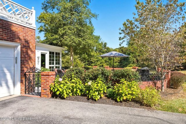 9101 Spokane Way, Louisville, KY 40241