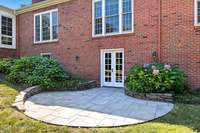 9101 Spokane Way, Louisville, KY 40241