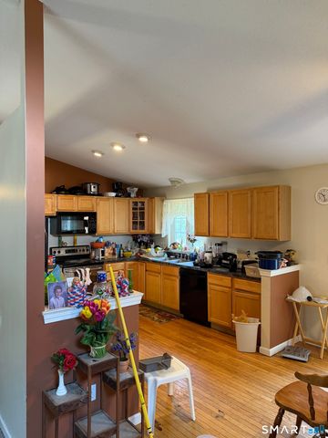 36 Laurel Street, Enfield, CT 06082