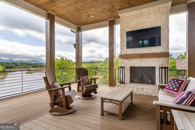 488 Big Knoll Drive, Blairsville, GA 30512