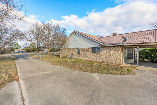 2104 State Highway 69 S, Greenville, TX 75402