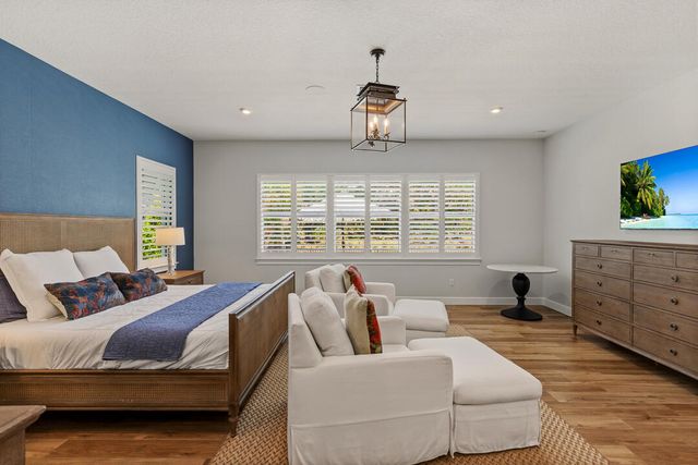 2465 NE Evinrude Circle, Jensen Beach, FL 34957