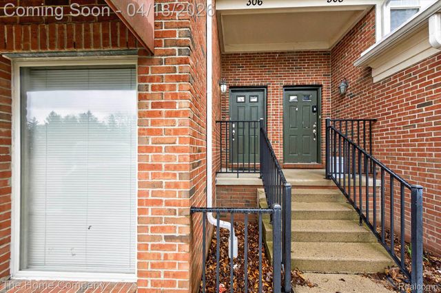 306 Legato Drive, Walled Lake, MI 48390
