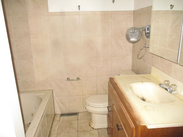 10920 W Grand Avenue, Melrose Park, IL 60164