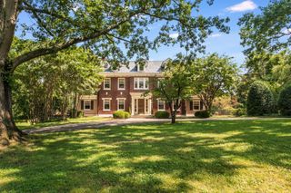 4414 Howell Pl, Nashville, TN 37205