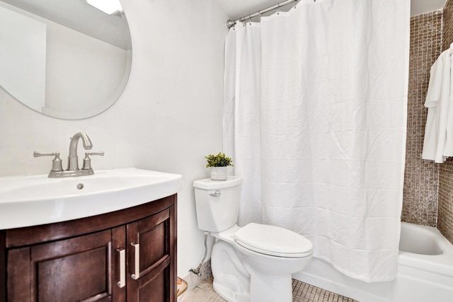 189 Brighton E, Boca Raton, FL 33434