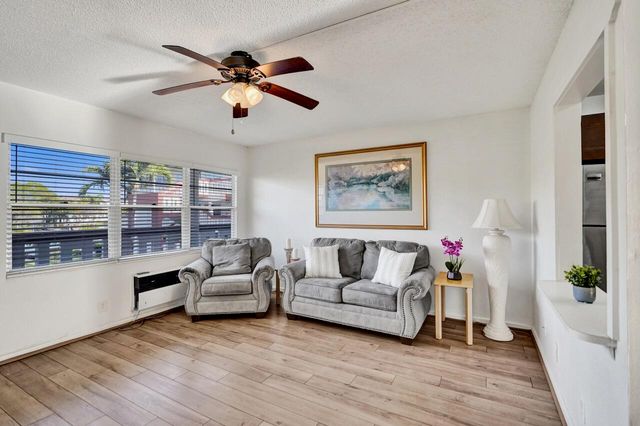 189 Brighton E, Boca Raton, FL 33434