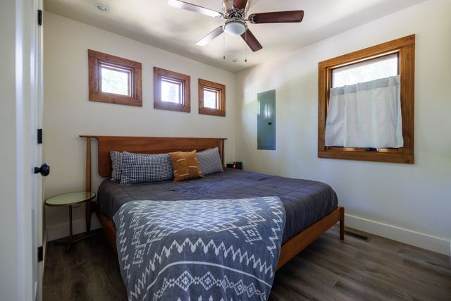 51 Acorn Cv, Tracy City, TN 37387