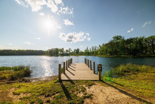 51 Acorn Cv, Tracy City, TN 37387
