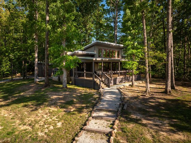 51 Acorn Cv, Tracy City, TN 37387