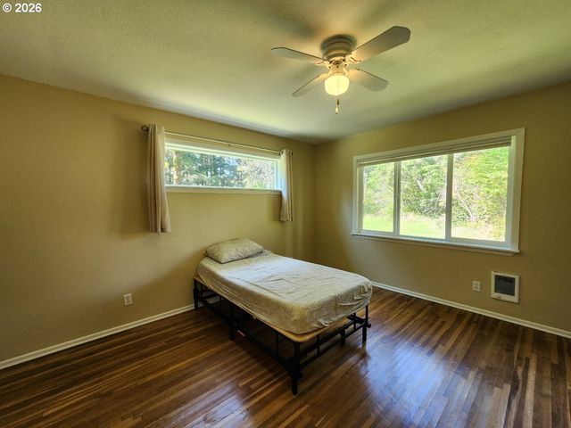 92504 PARADISE POINT Rd, Port Orford, OR 97465