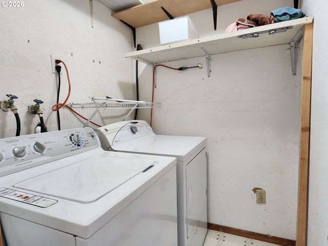 92504 PARADISE POINT Rd, Port Orford, OR 97465