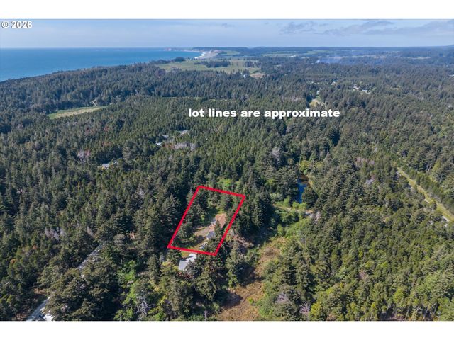 92504 PARADISE POINT Rd, Port Orford, OR 97465