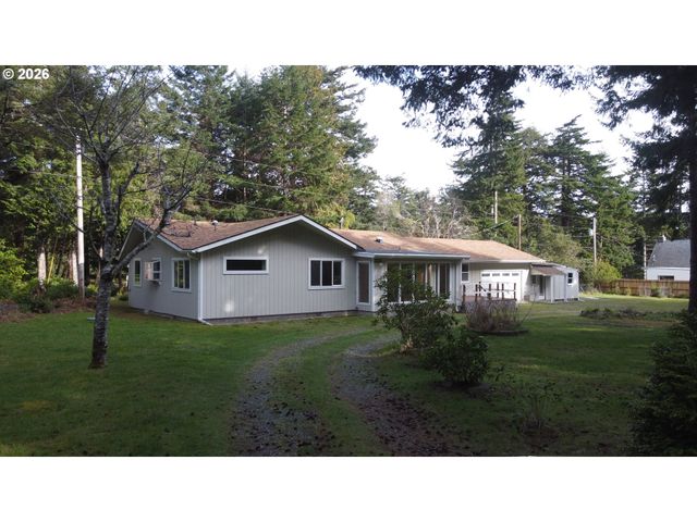 92504 PARADISE POINT Rd, Port Orford, OR 97465