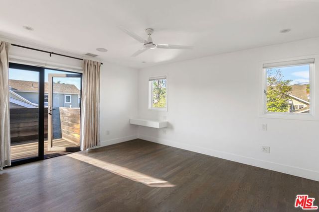 4525 Melbourne Avenue, Los Angeles, CA 90027