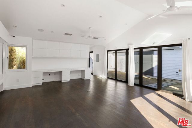 4525 Melbourne Avenue, Los Angeles, CA 90027