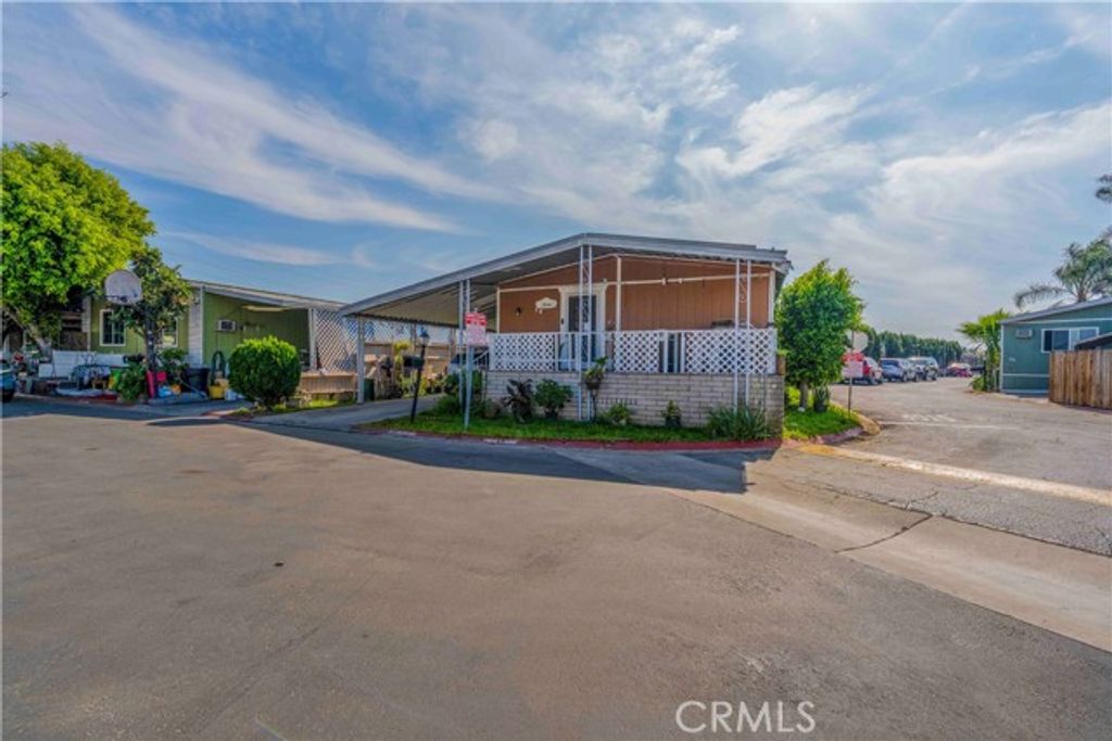 4139 Paramount 18, Pico Rivera, CA 90660